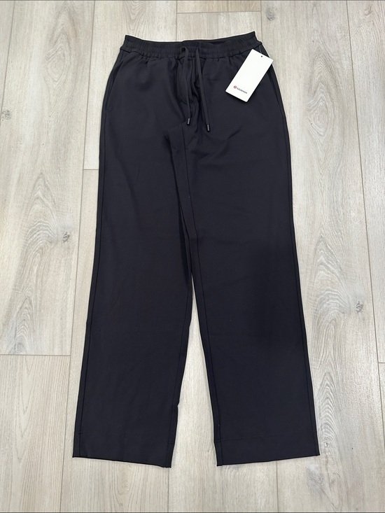 NWT Lululemon Straight-Leg Mid-Rise Pant in Black 🖤